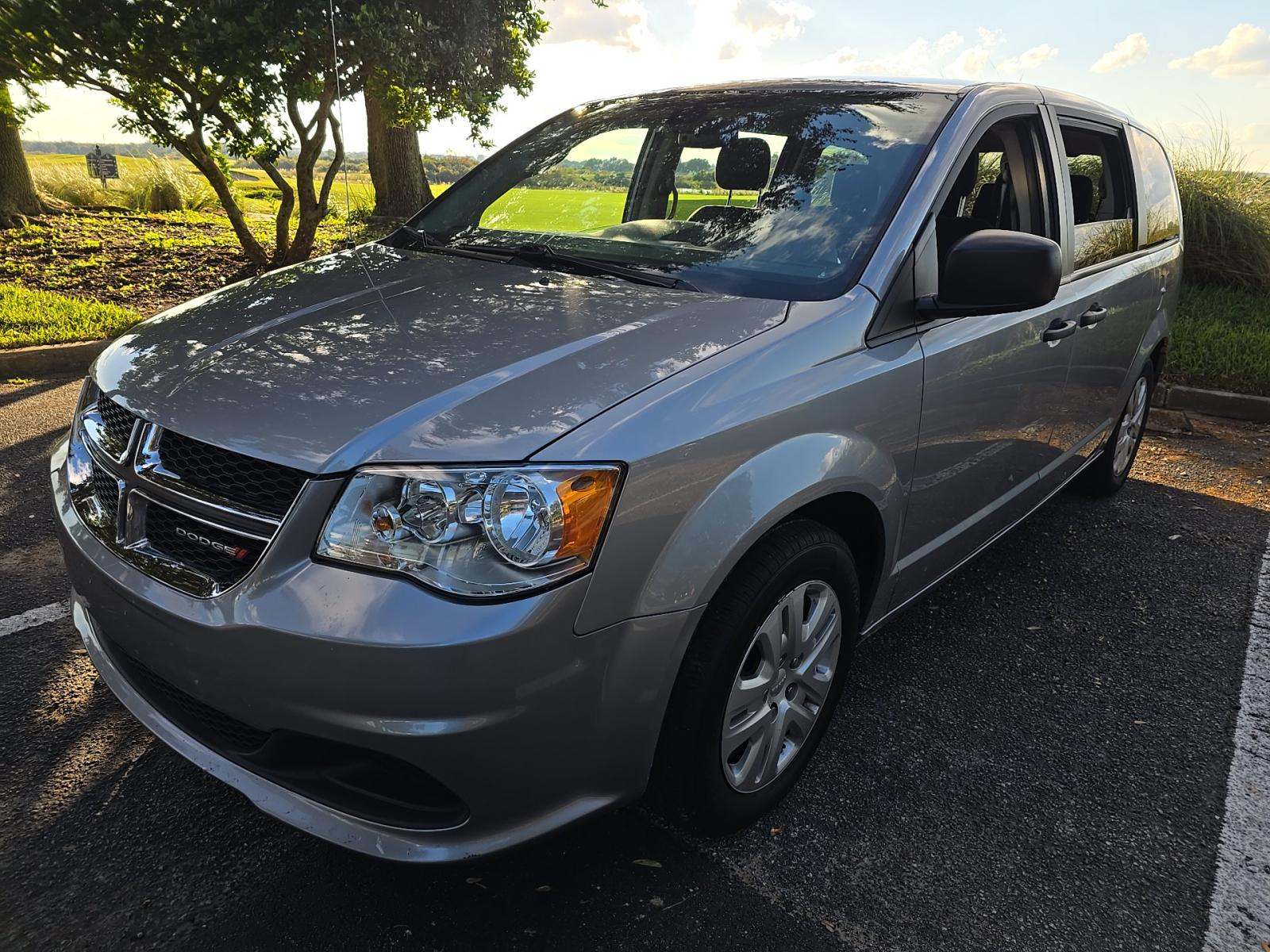 2019 Dodge Grand Caravan SE FWD