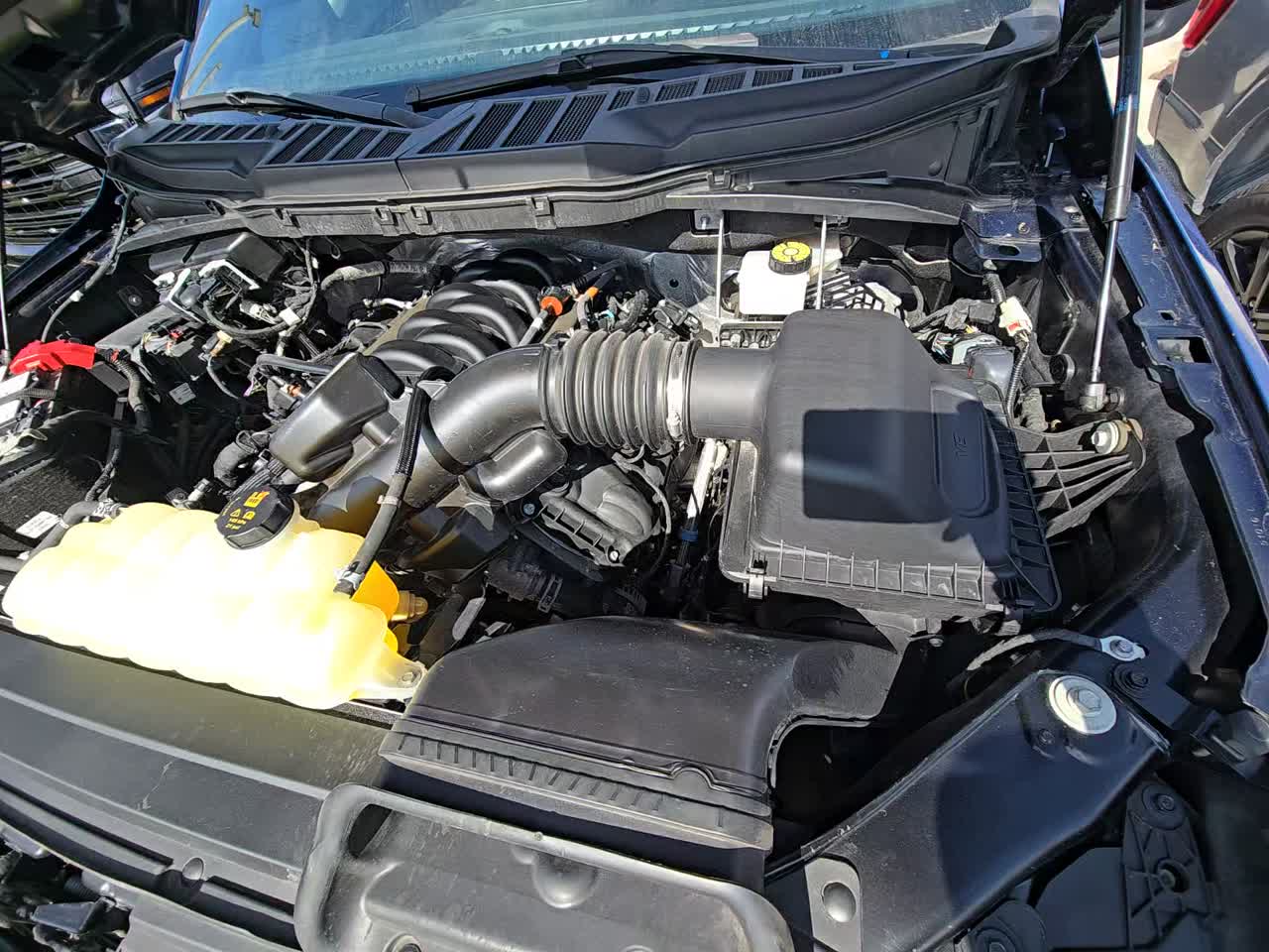 2022 Ford F-150 XLT AWD