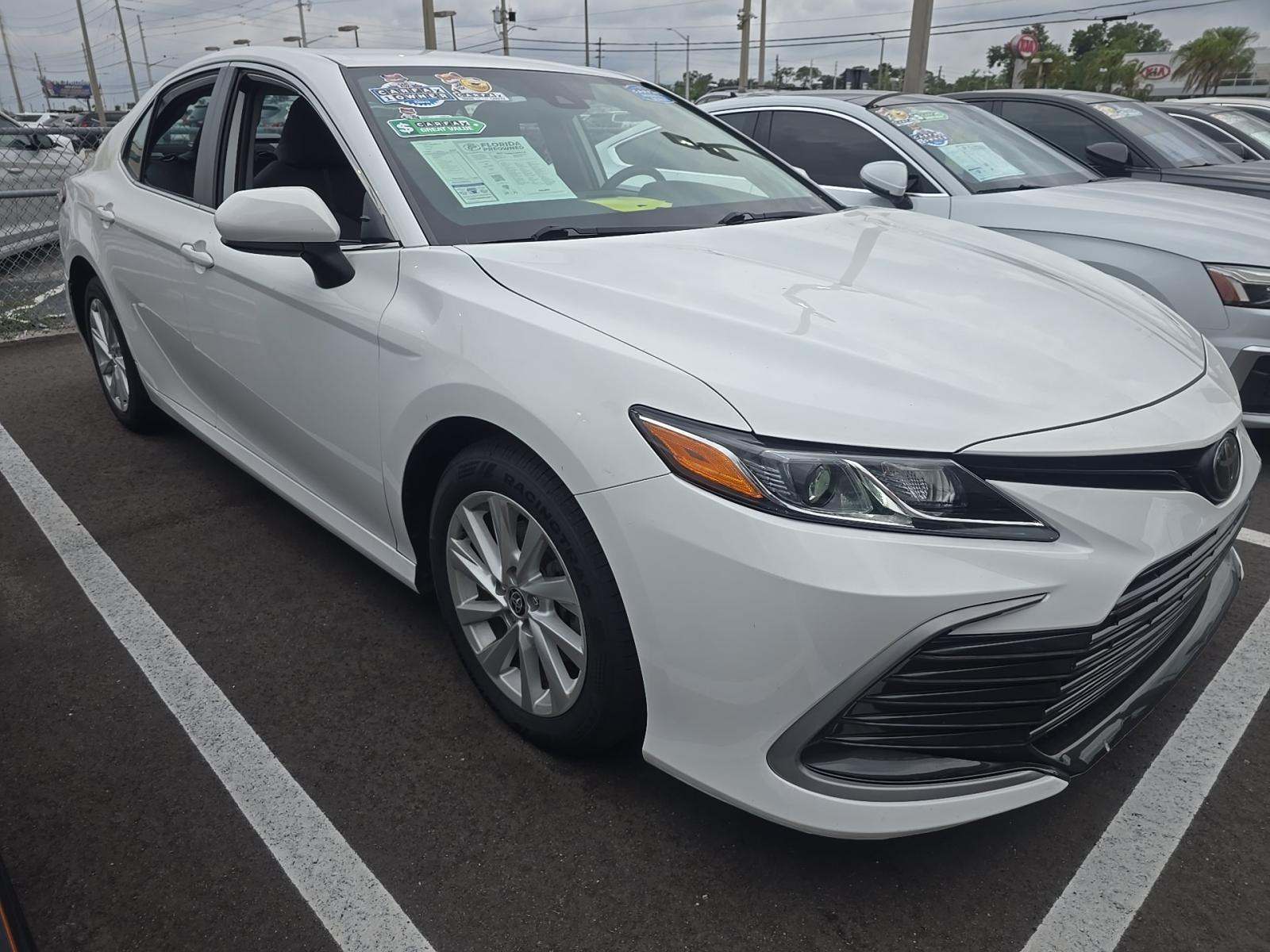 TOYOTA CAMRY - 4