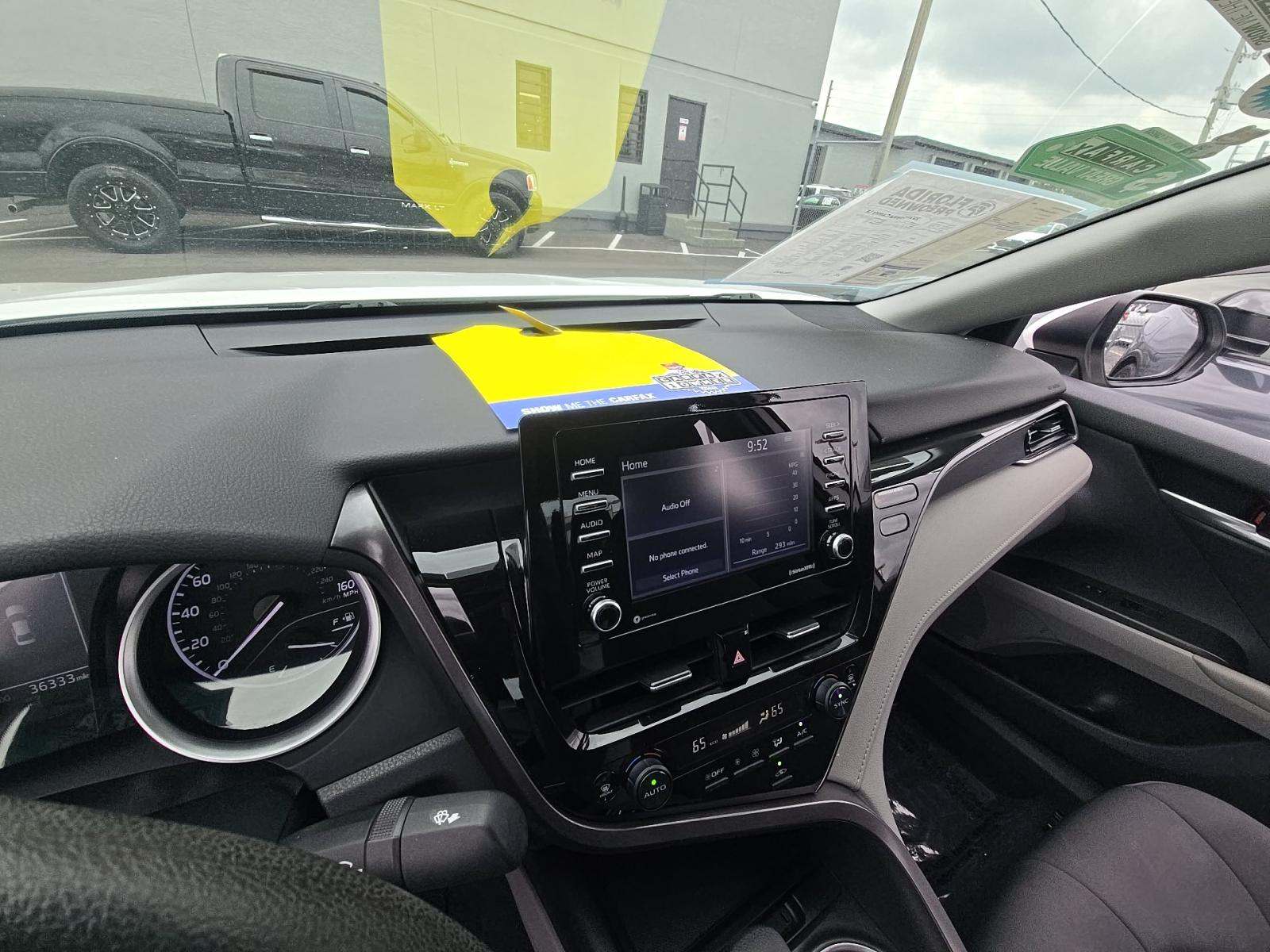 TOYOTA CAMRY - 10