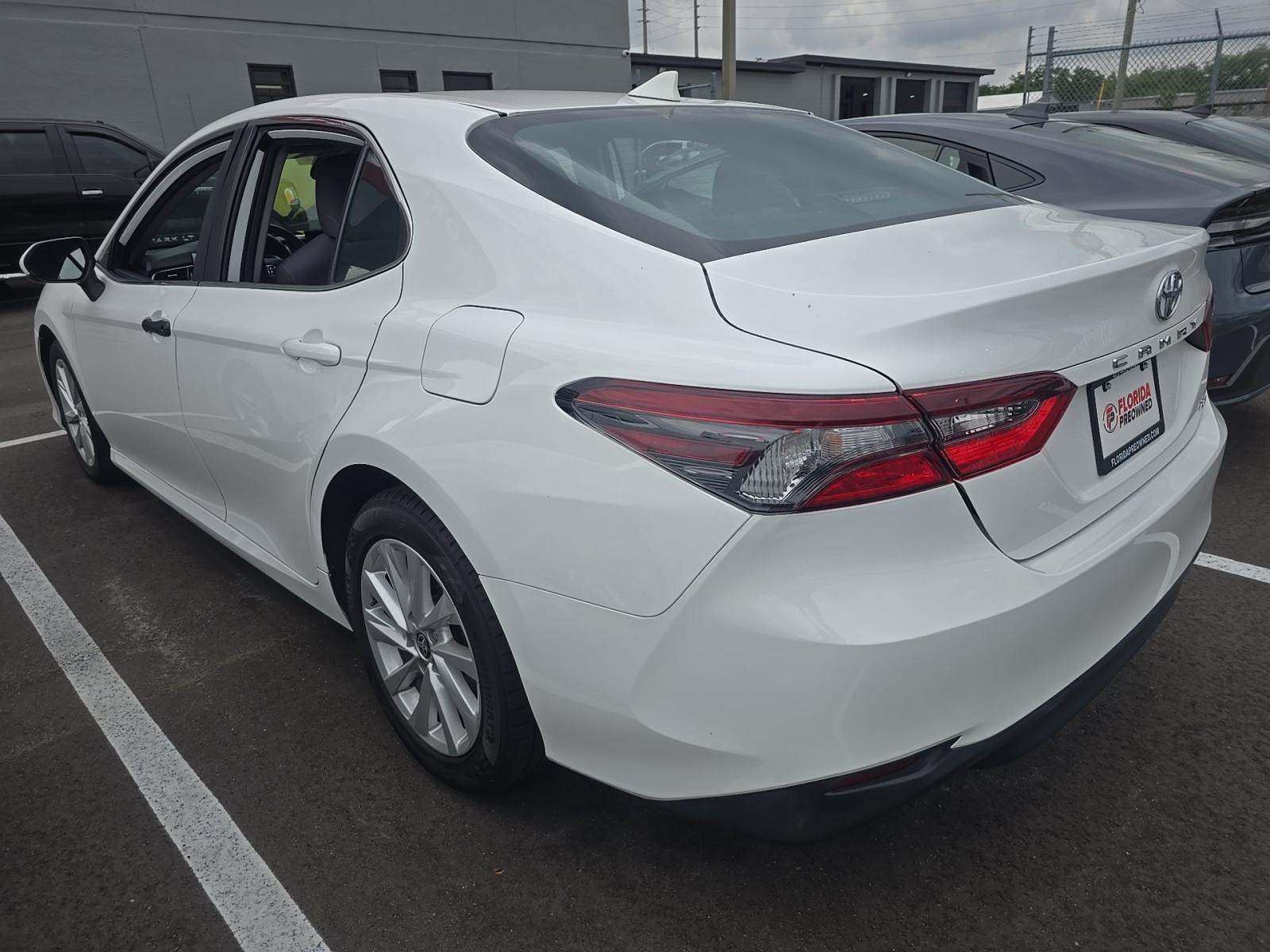TOYOTA CAMRY - 2