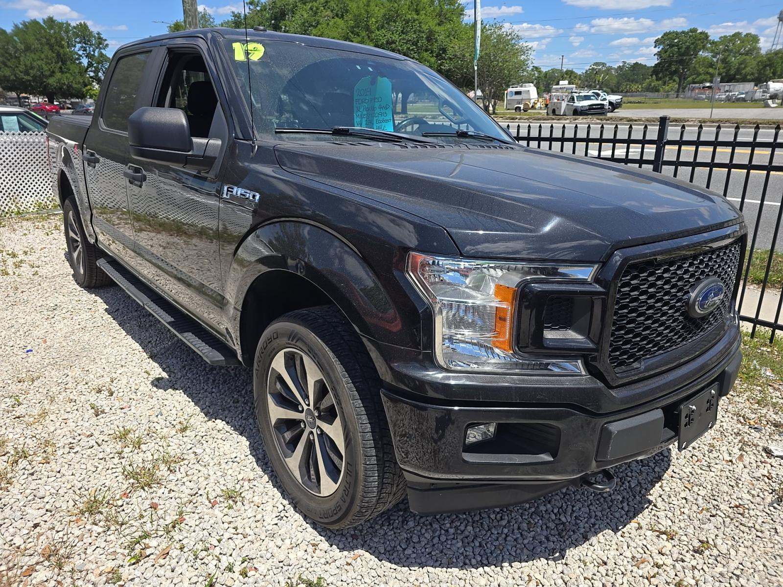 FORD F-150 - 4