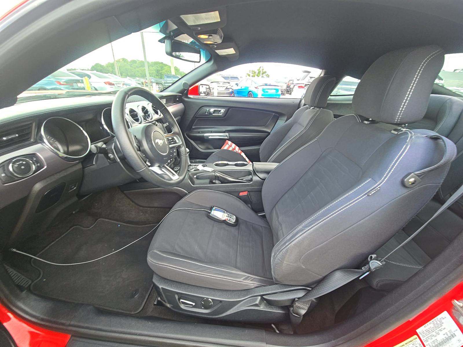 FORD MUSTANG - 6