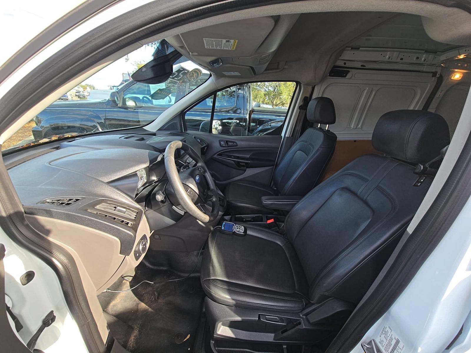FORD TRANSIT CONNECT - 6