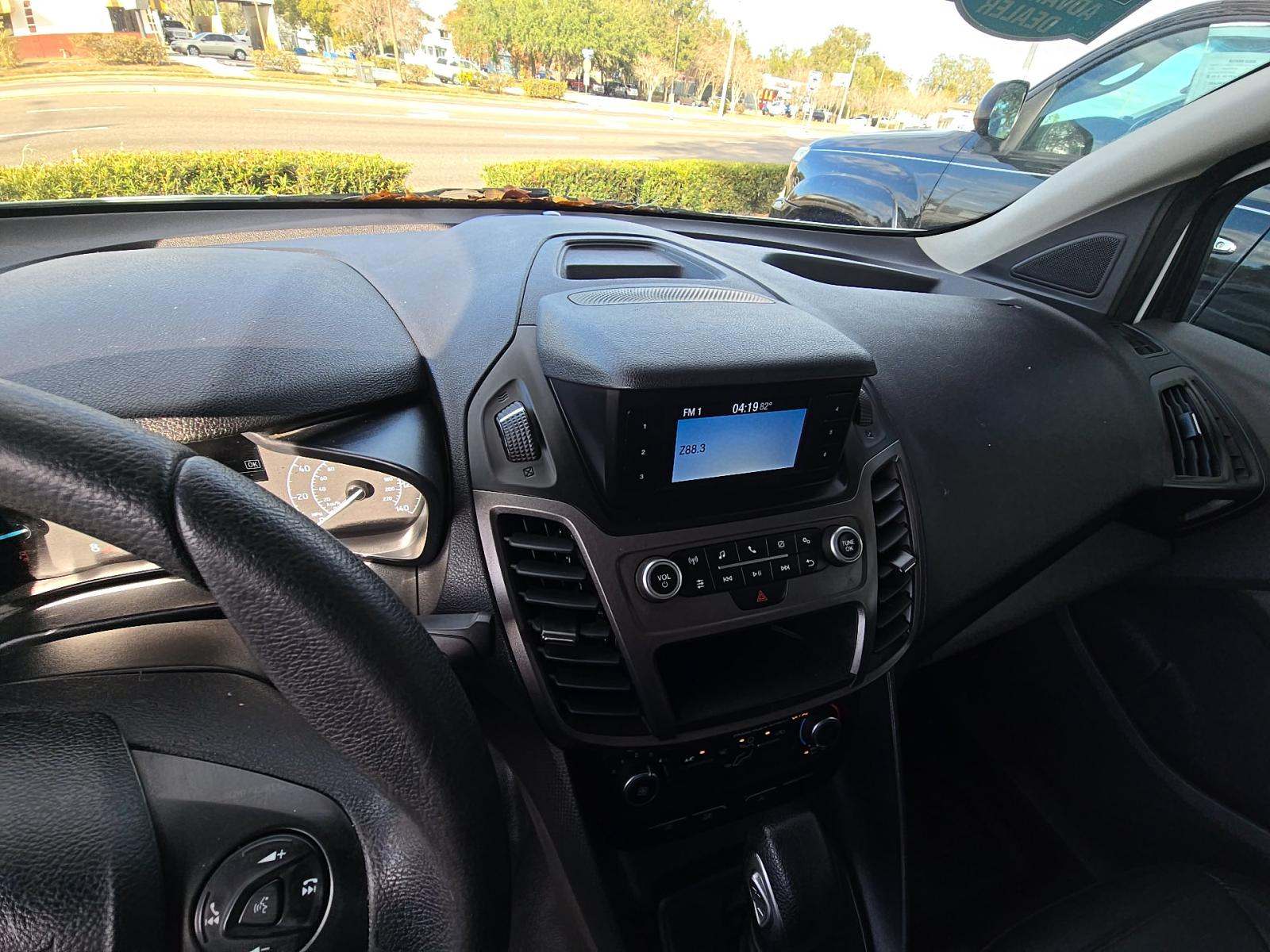 FORD TRANSIT CONNECT - 10