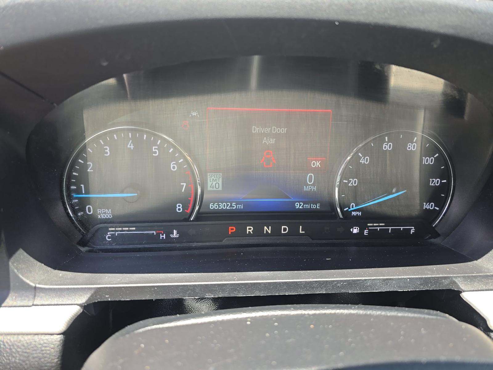 FORD EXPLORER - 9