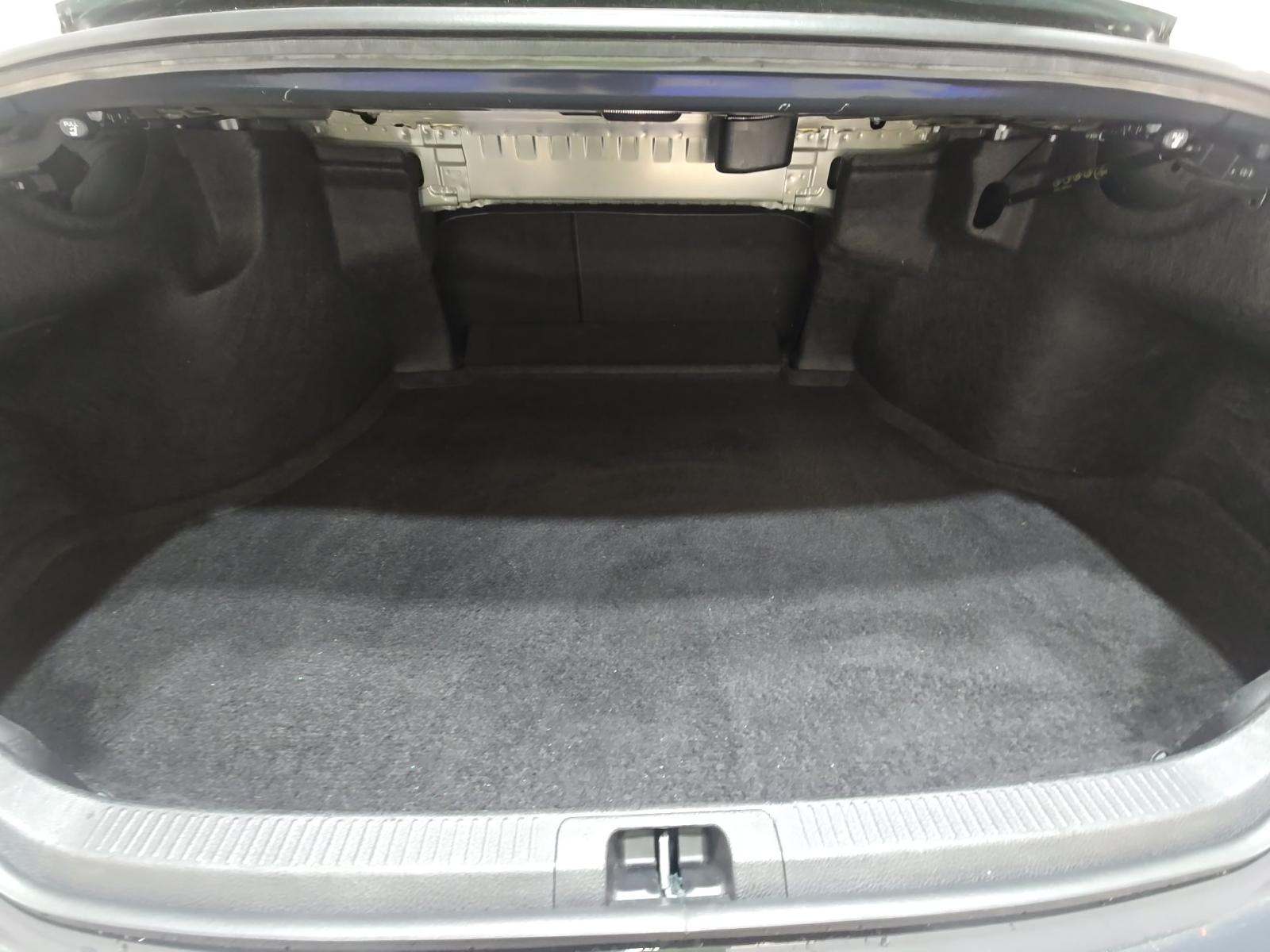 2025 Toyota Camry SE FWD