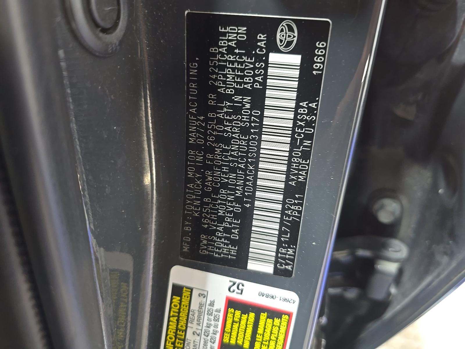 2025 Toyota Camry SE FWD