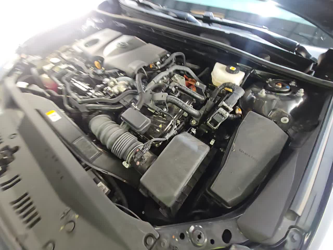 2025 Toyota Camry SE FWD