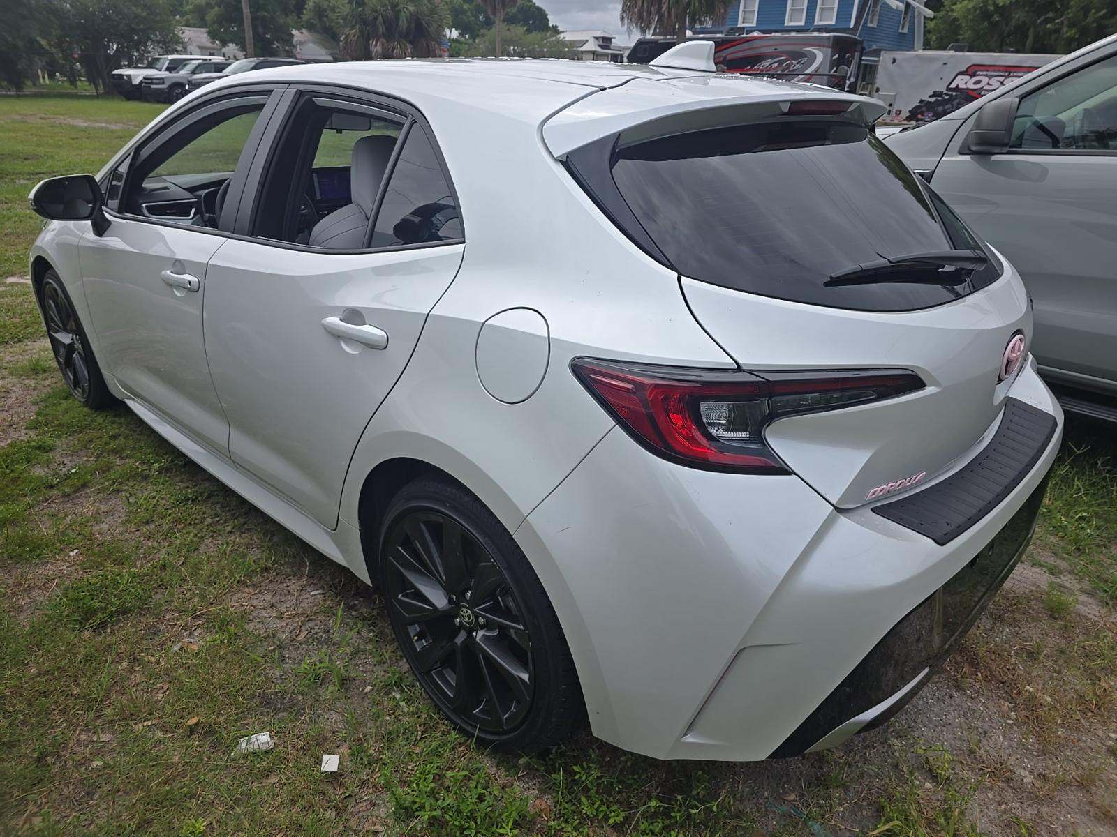TOYOTA COROLLA - 2