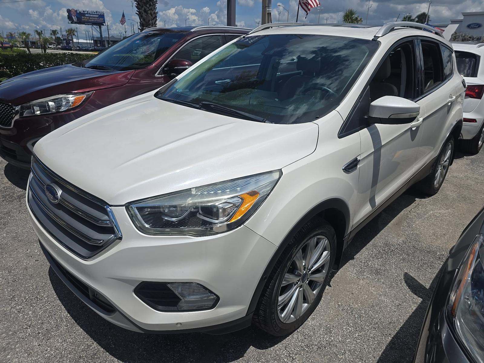 FORD ESCAPE - 1