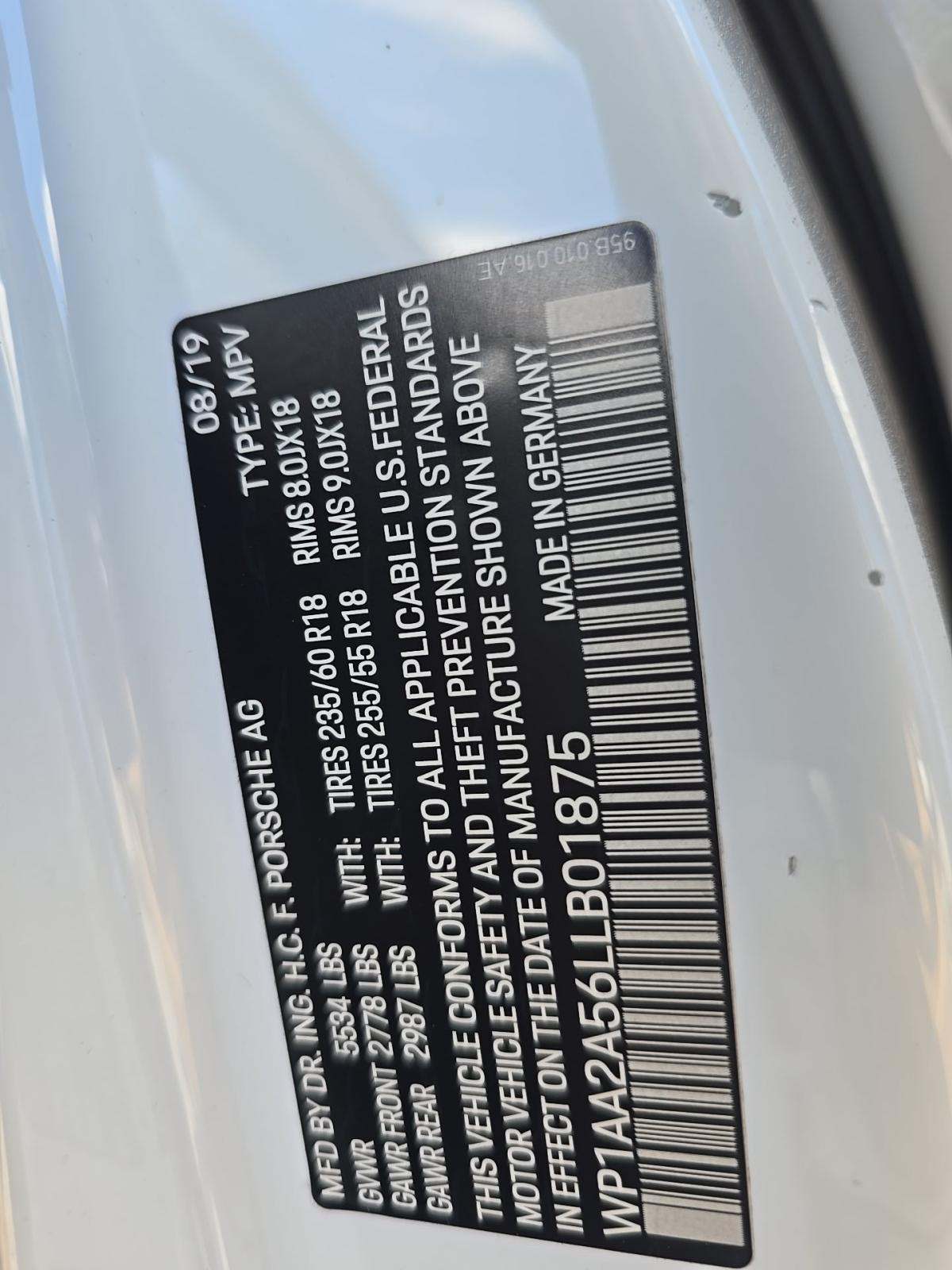2020 Porsche Macan Base AWD