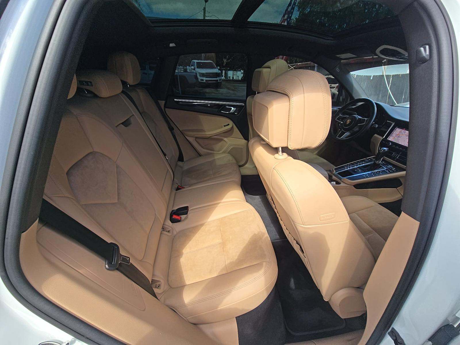 2020 Porsche Macan Base AWD