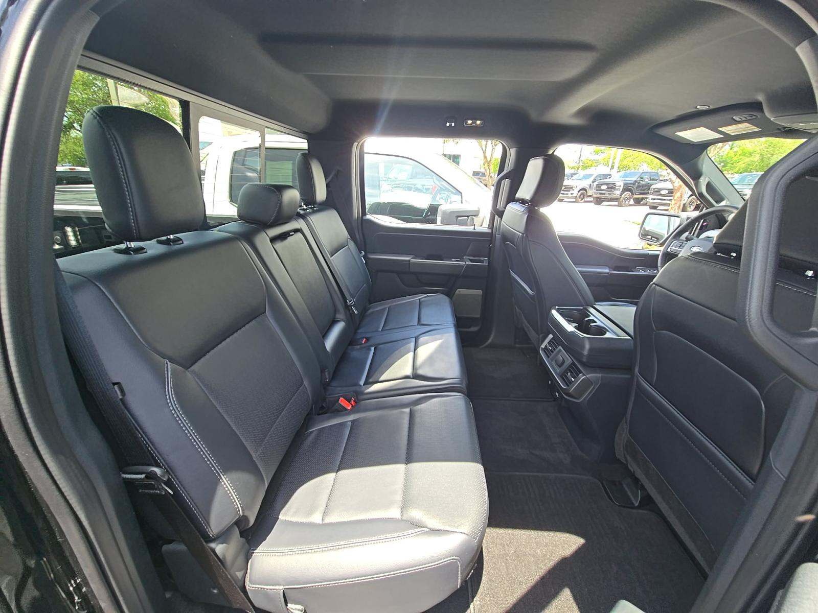 2025 Ford F-150 Lariat AWD