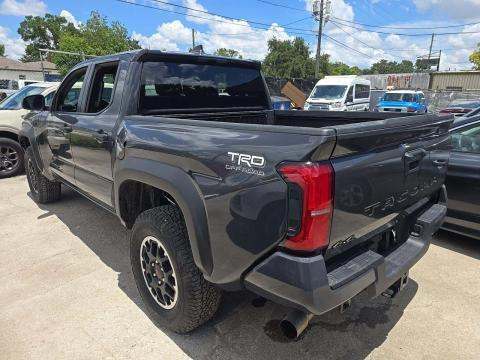 2025 Toyota Tacoma TRD Off-Road AWD