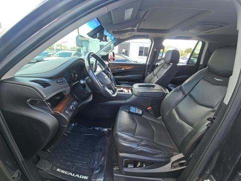 2017 Cadillac Escalade Luxury AWD