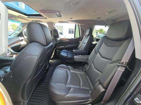 2017 Cadillac Escalade Luxury AWD