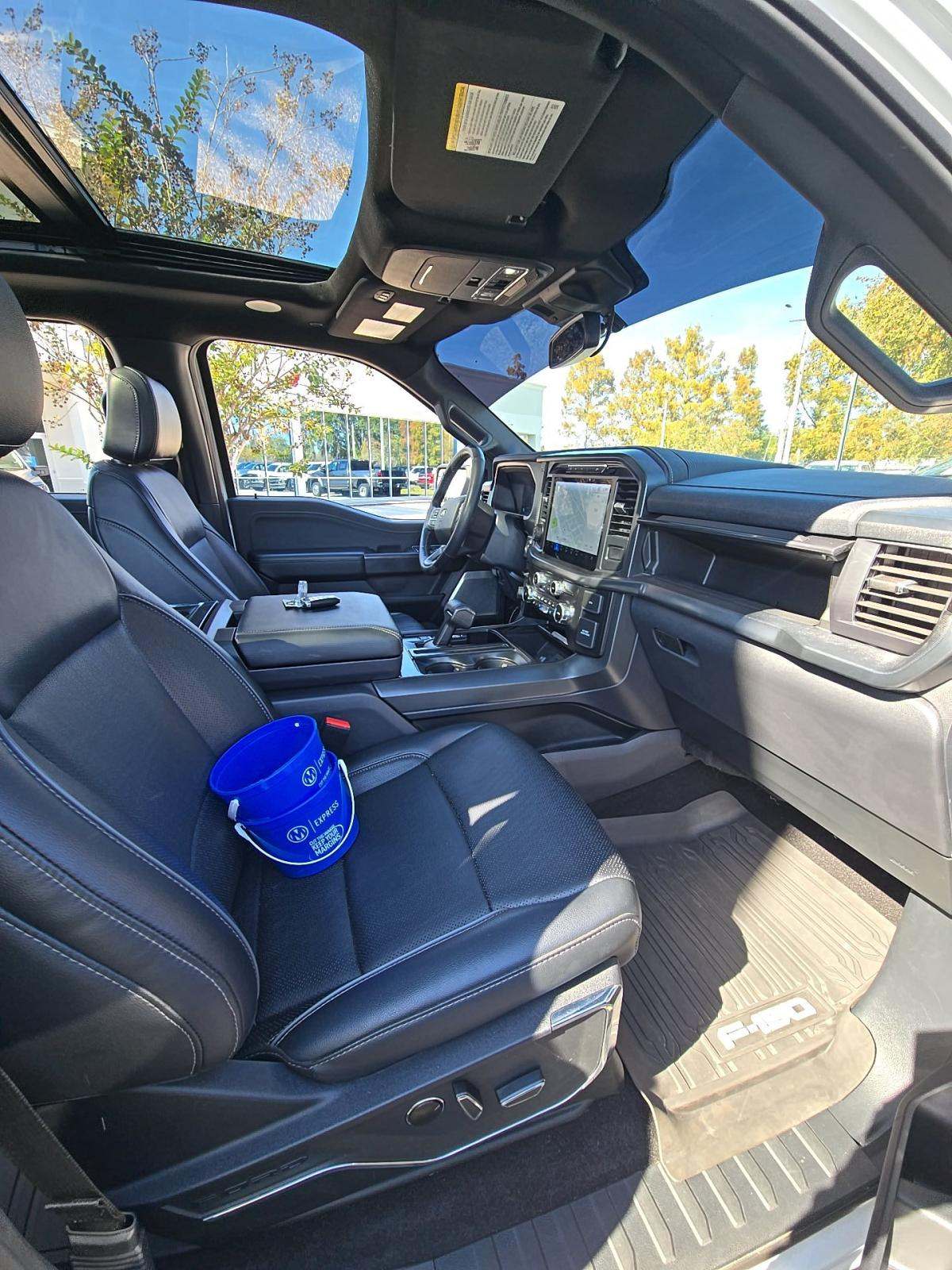 2024 Ford F-150 Lariat AWD