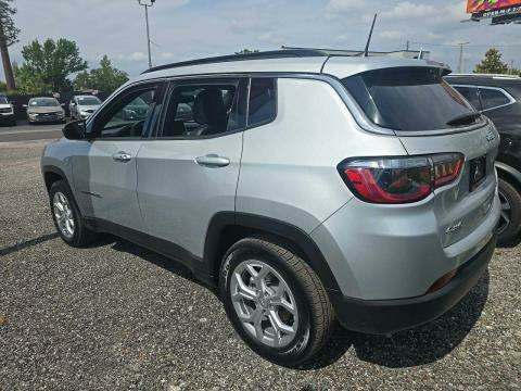 2024 Jeep Compass Latitude AWD