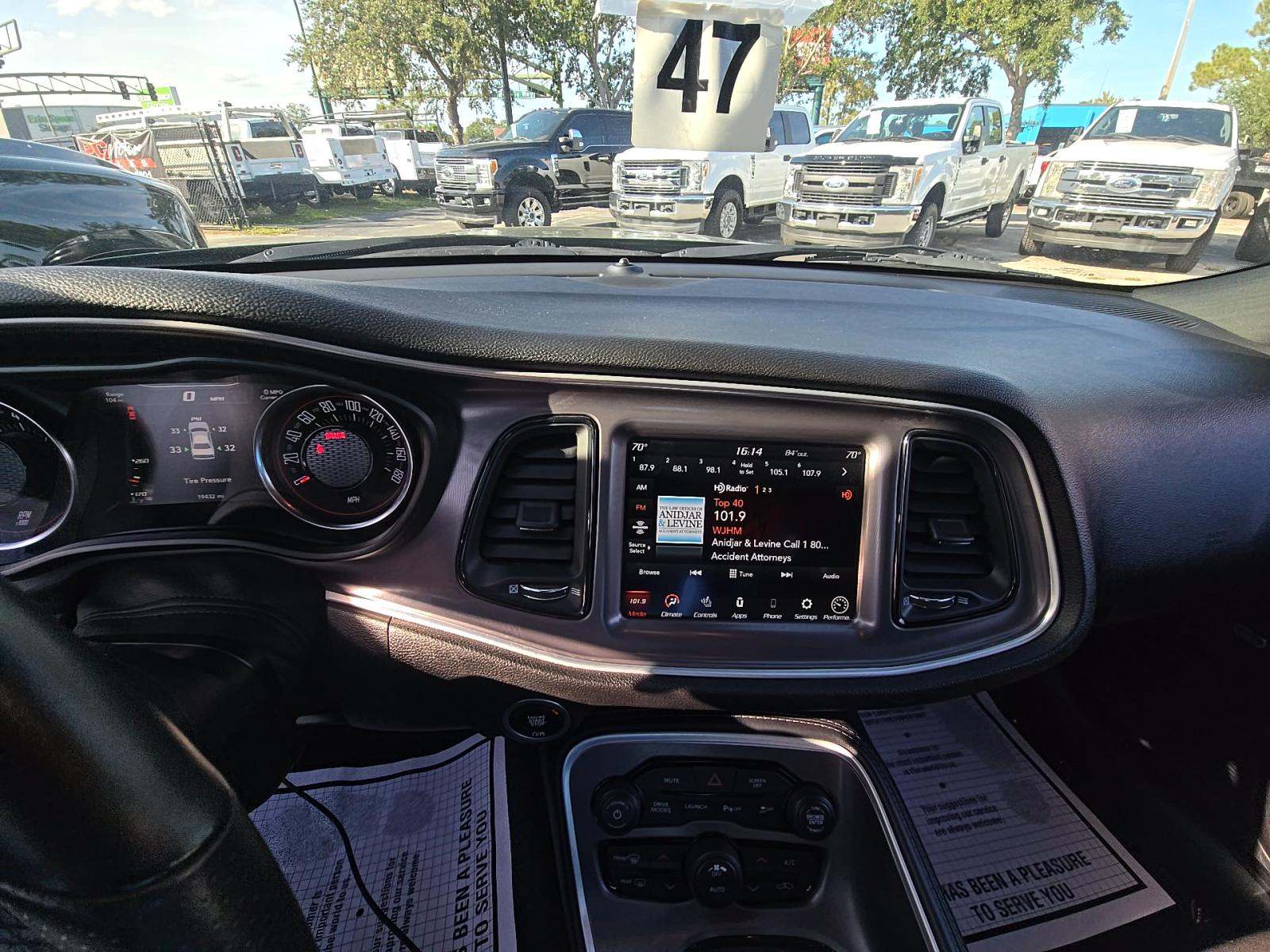 2022 Dodge Challenger R/T Scat Pack RWD