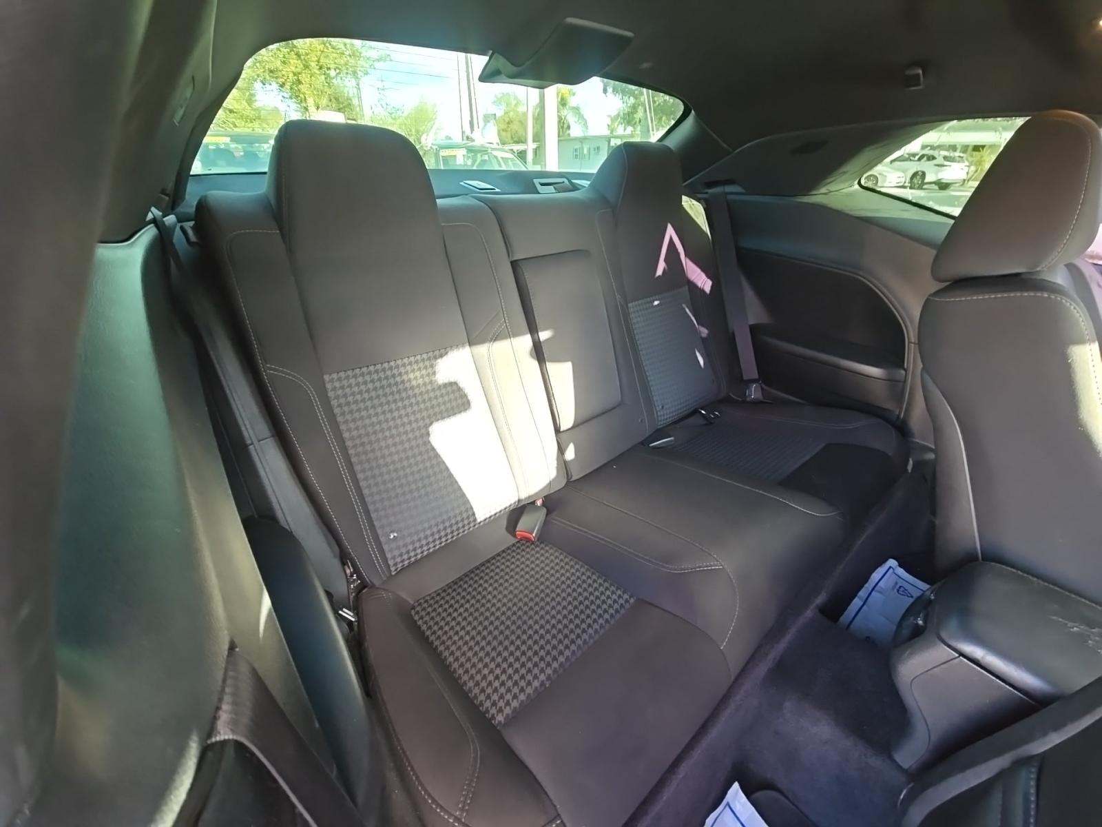 2018 Dodge Challenger R/T RWD