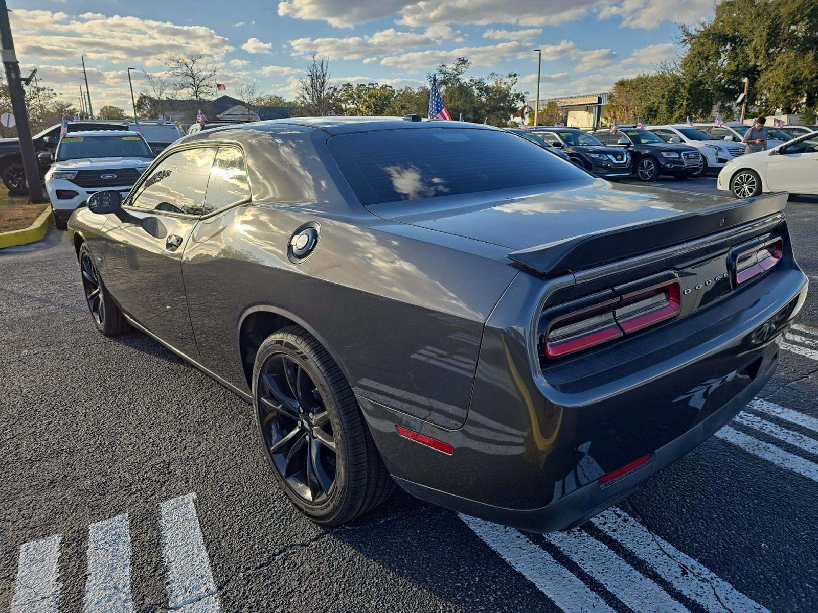2018 Dodge Challenger R/T RWD