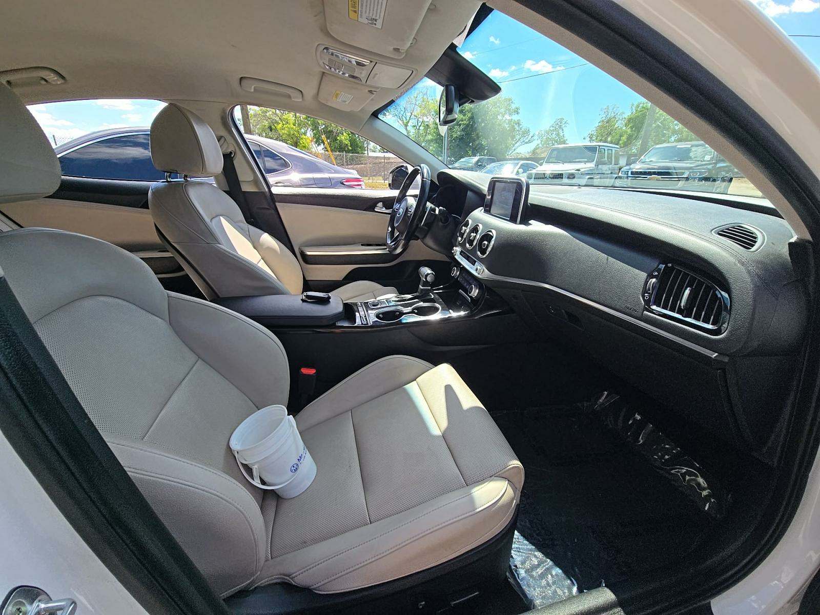 2019 Kia Stinger Base RWD