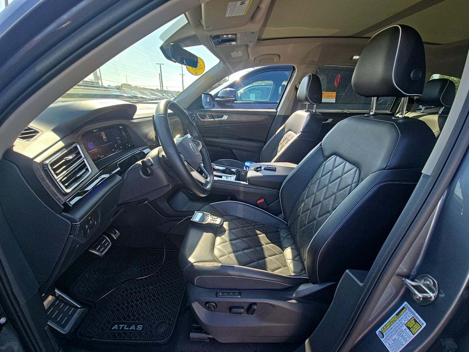 2024 Volkswagen Atlas 2.0T SEL Premium R-Line AWD