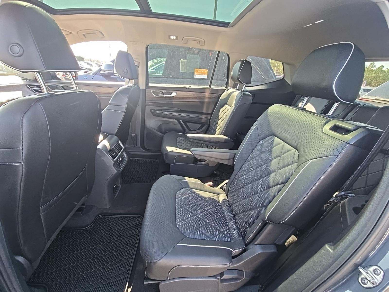 2024 Volkswagen Atlas 2.0T SEL Premium R-Line AWD