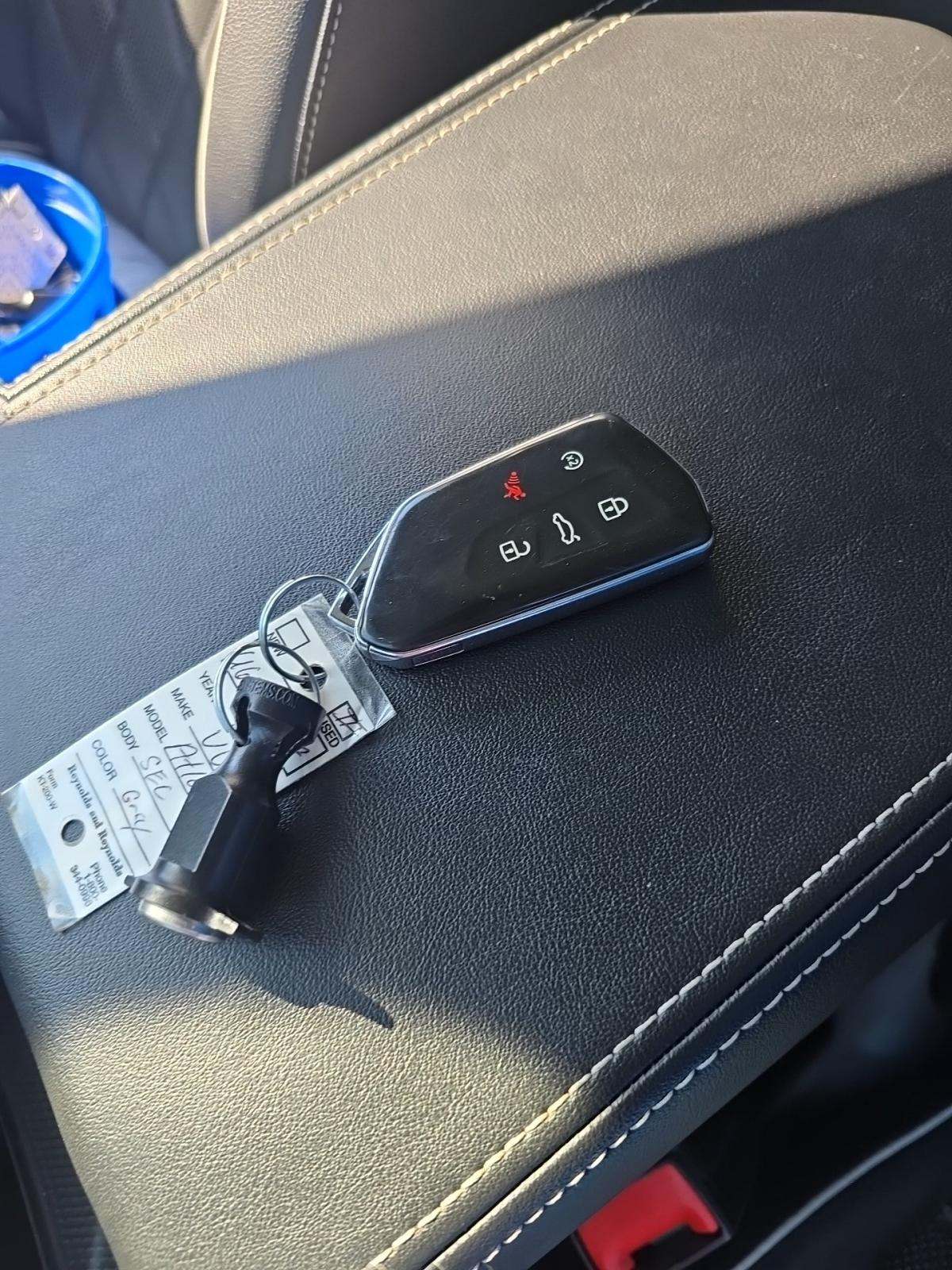 2024 Volkswagen Atlas 2.0T SEL Premium R-Line AWD