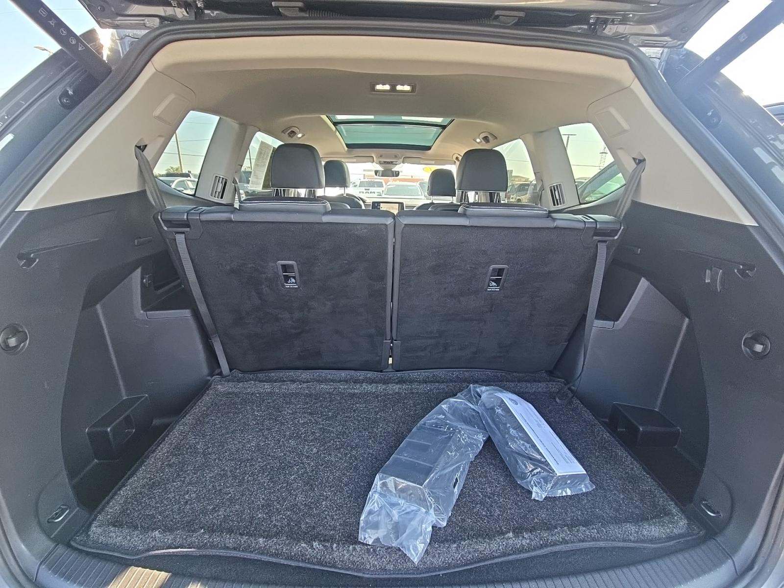 2024 Volkswagen Atlas 2.0T SEL Premium R-Line AWD