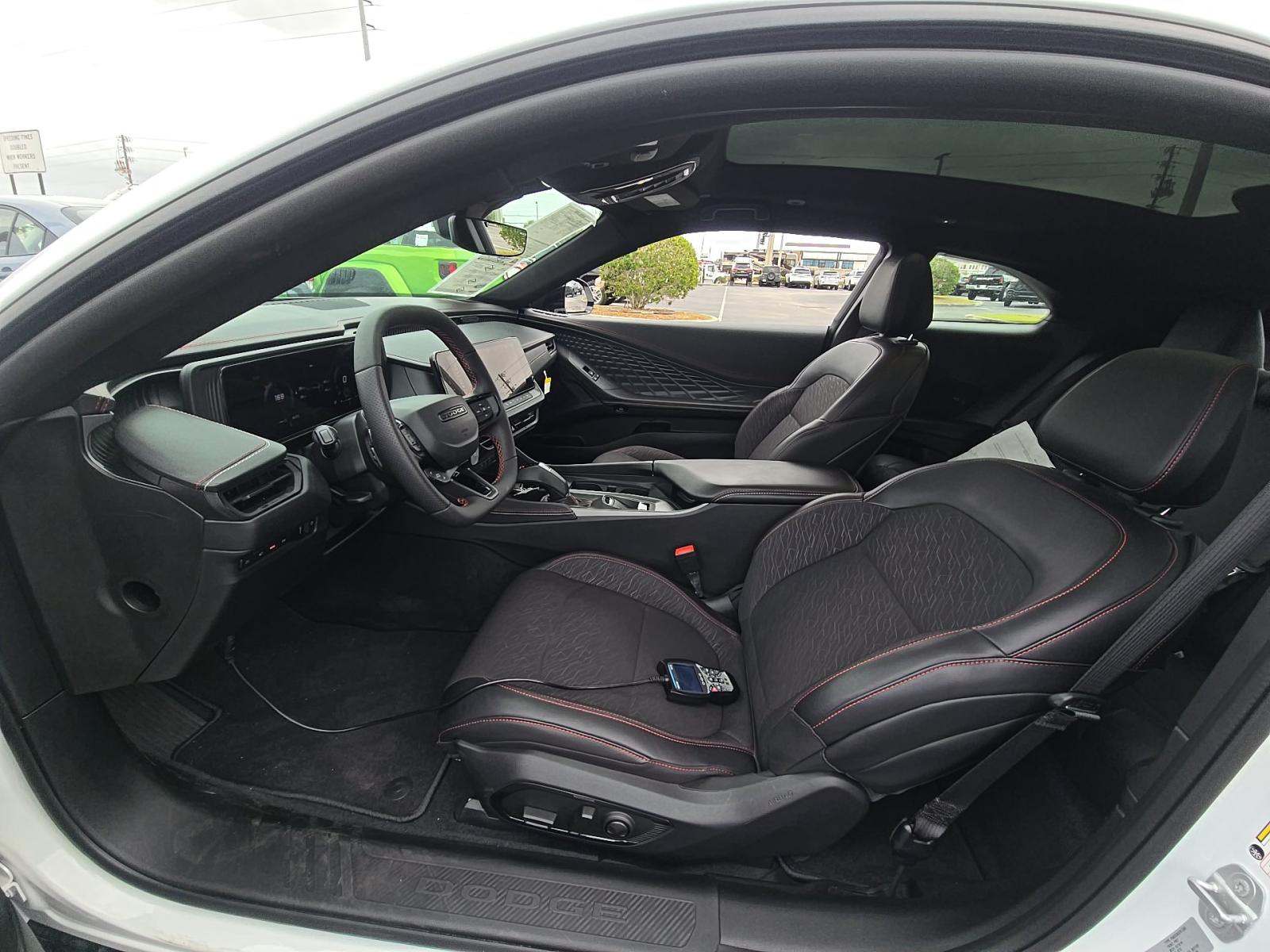 DODGE CHALLENGER - 6