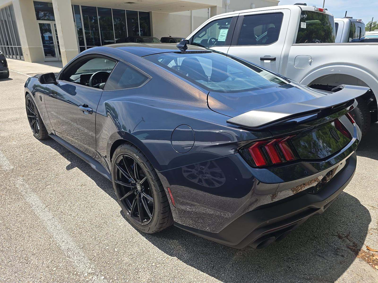 FORD MUSTANG - 2