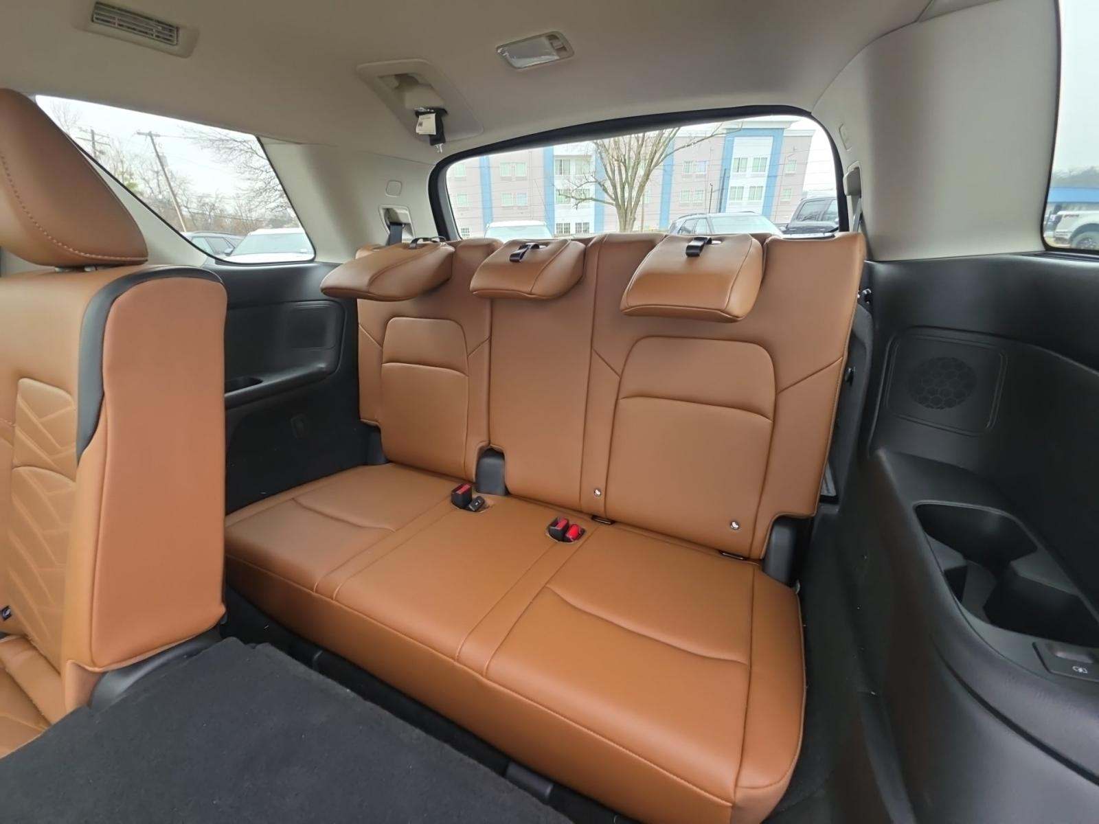 2024 Nissan Pathfinder Platinum FWD