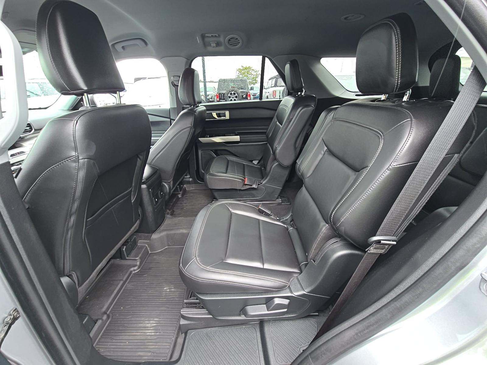 FORD EXPLORER - 9