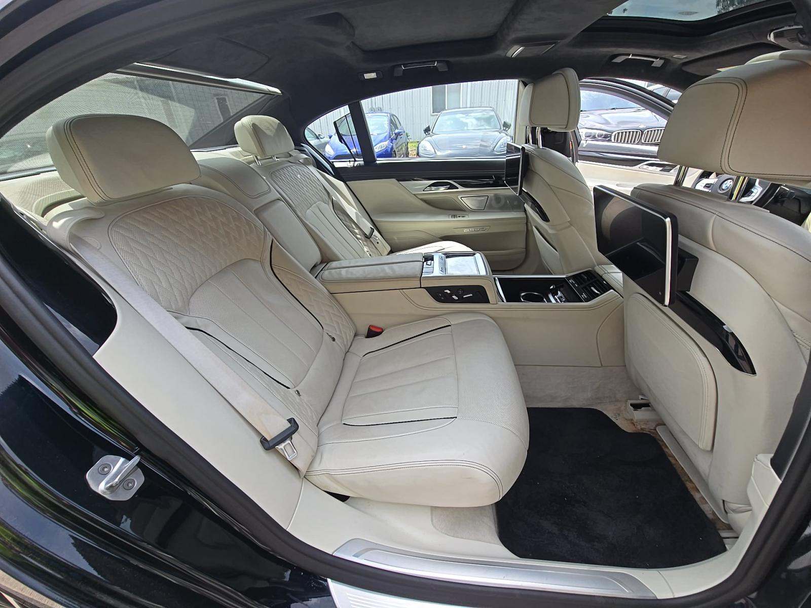 2018 BMW 7 Series M760i xDrive AWD