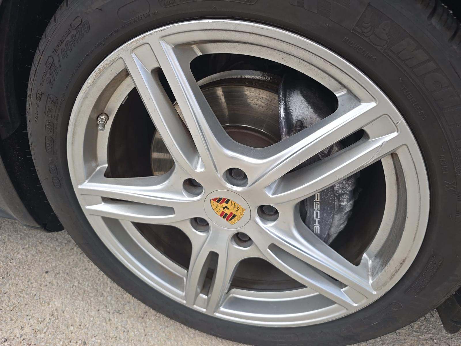 2018 Porsche Panamera 4 AWD