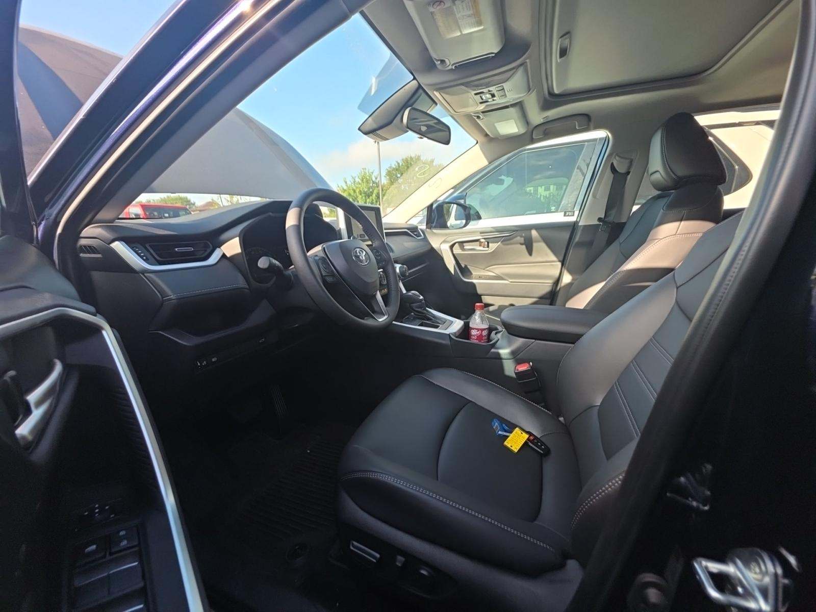 2025 Toyota RAV4 XLE Premium FWD