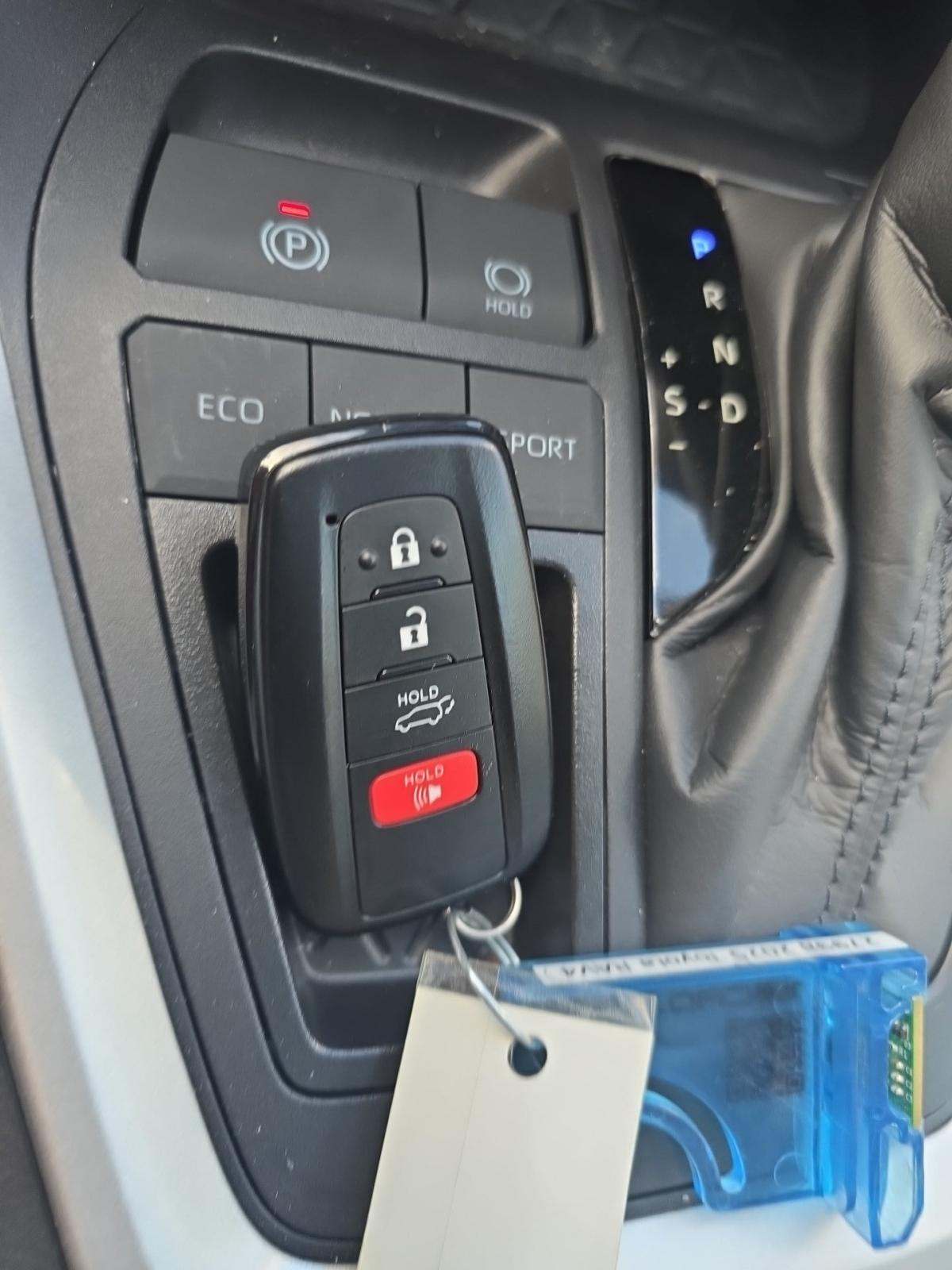 2025 Toyota RAV4 XLE Premium FWD