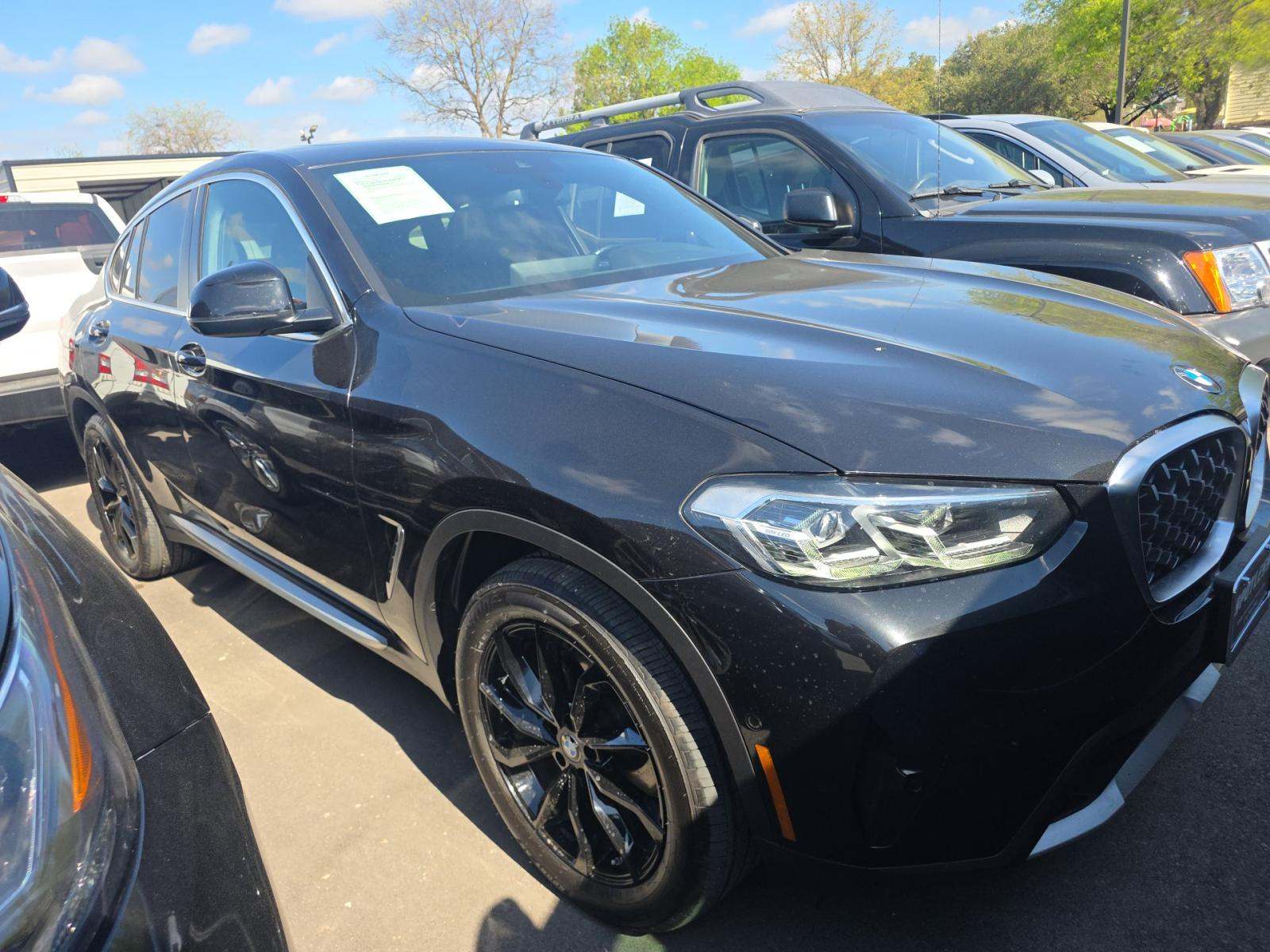 2022 BMW X4 xDrive30i AWD