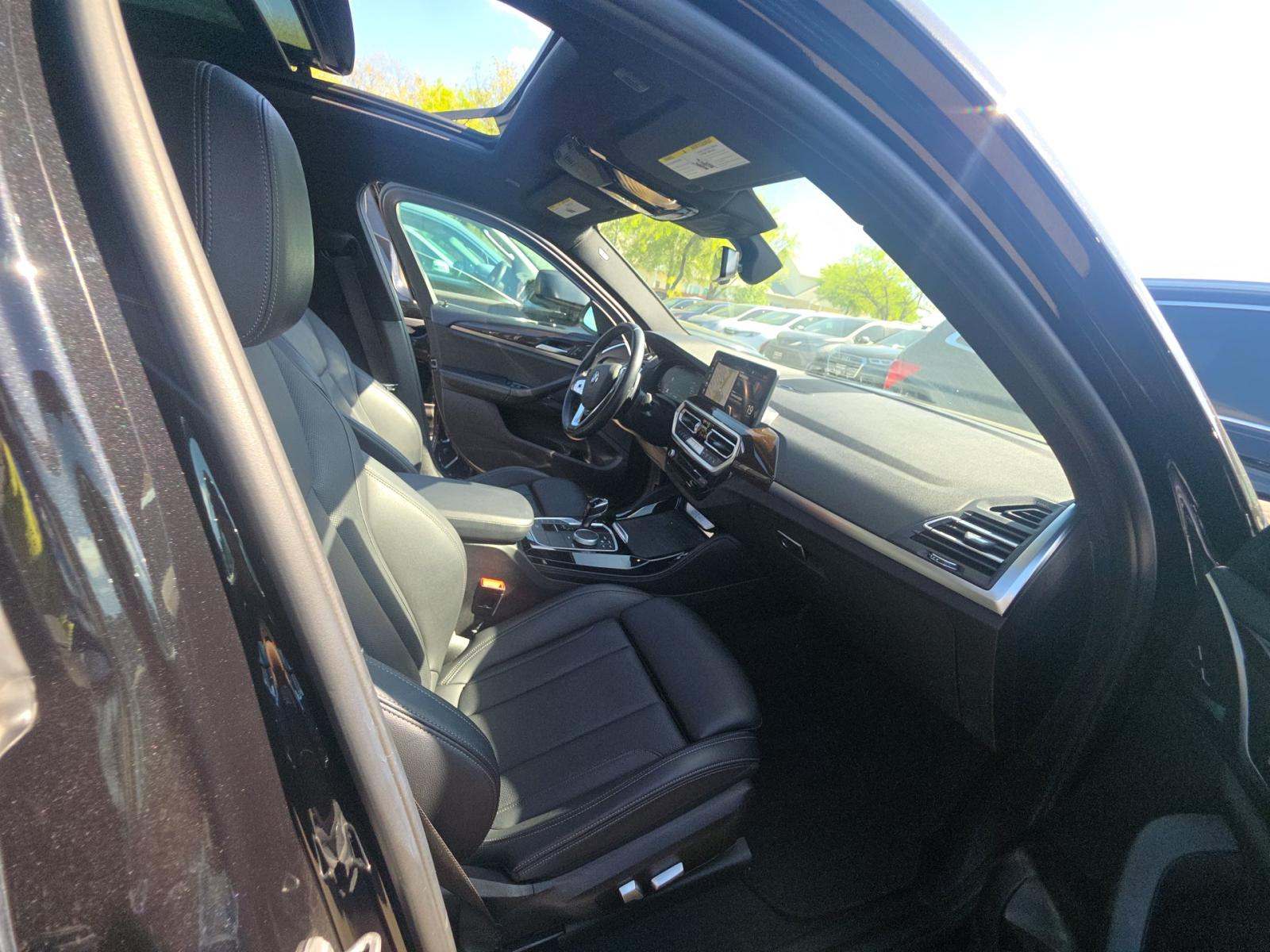 2022 BMW X4 xDrive30i AWD