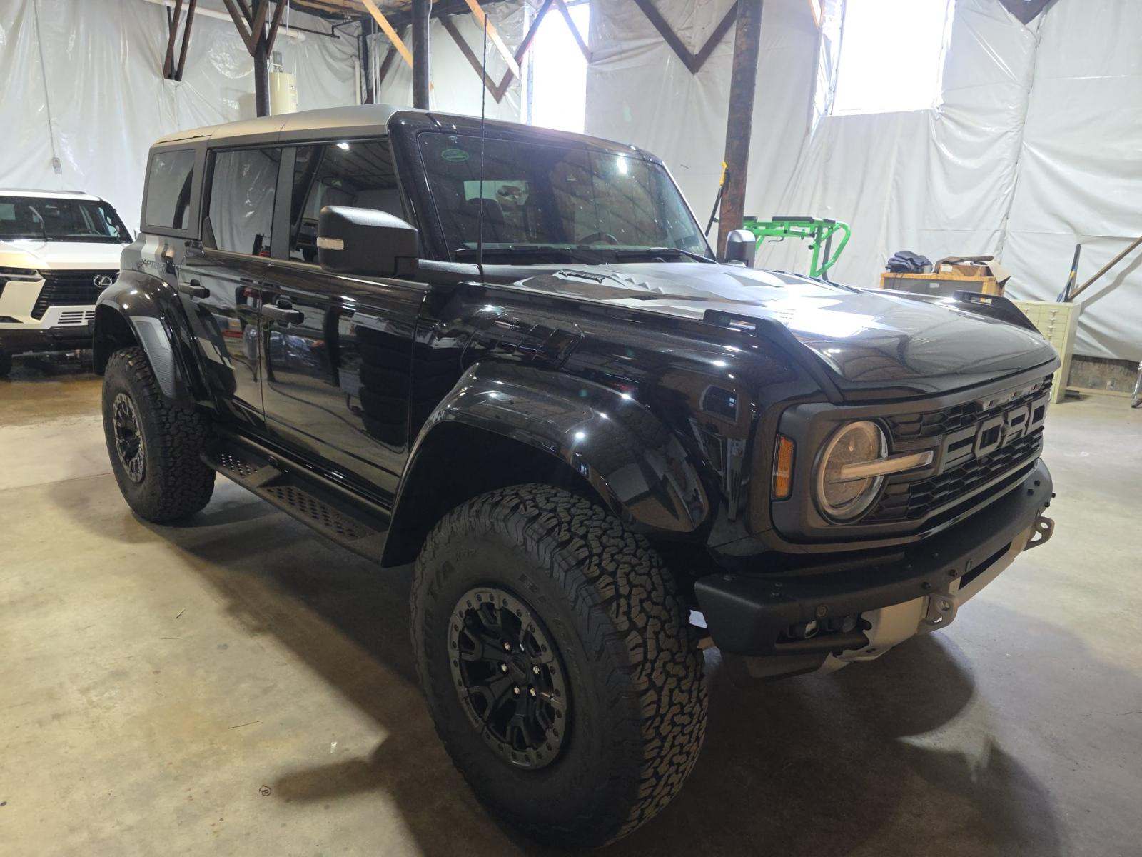 FORD BRONCO - 4
