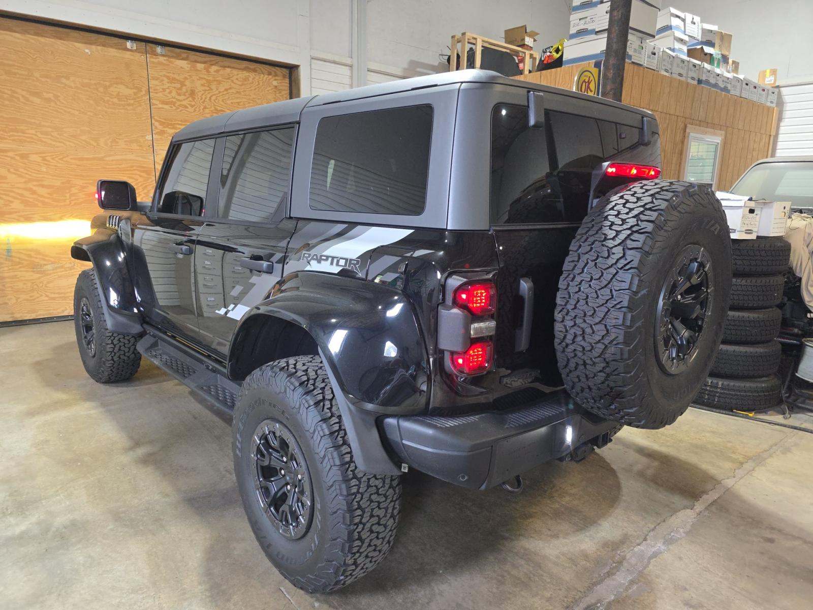FORD BRONCO - 2
