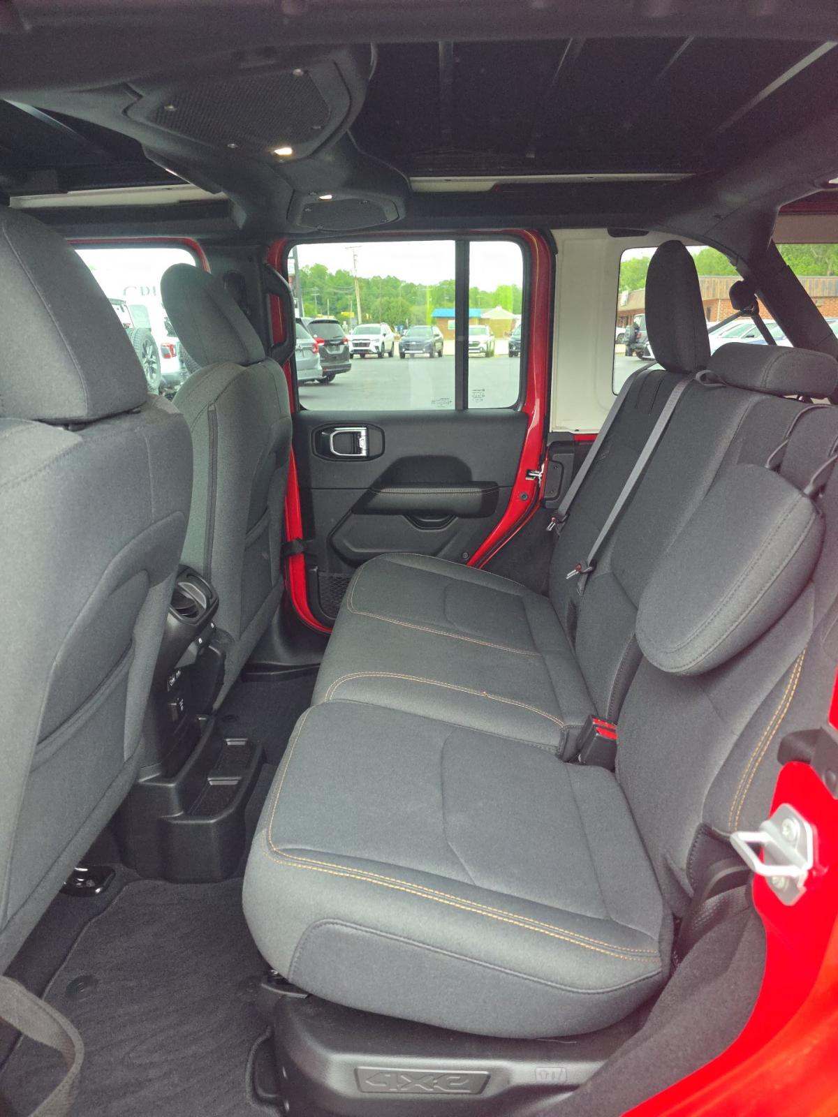 2025 Jeep Wrangler 4xe Sahara AWD