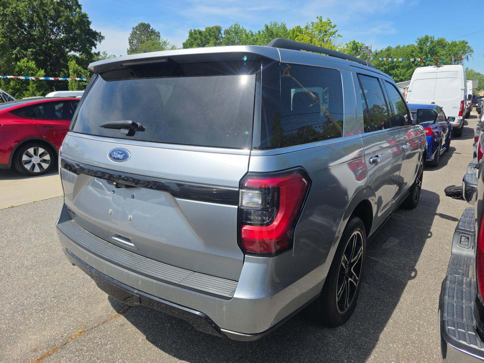 FORD EXPEDITION - 3
