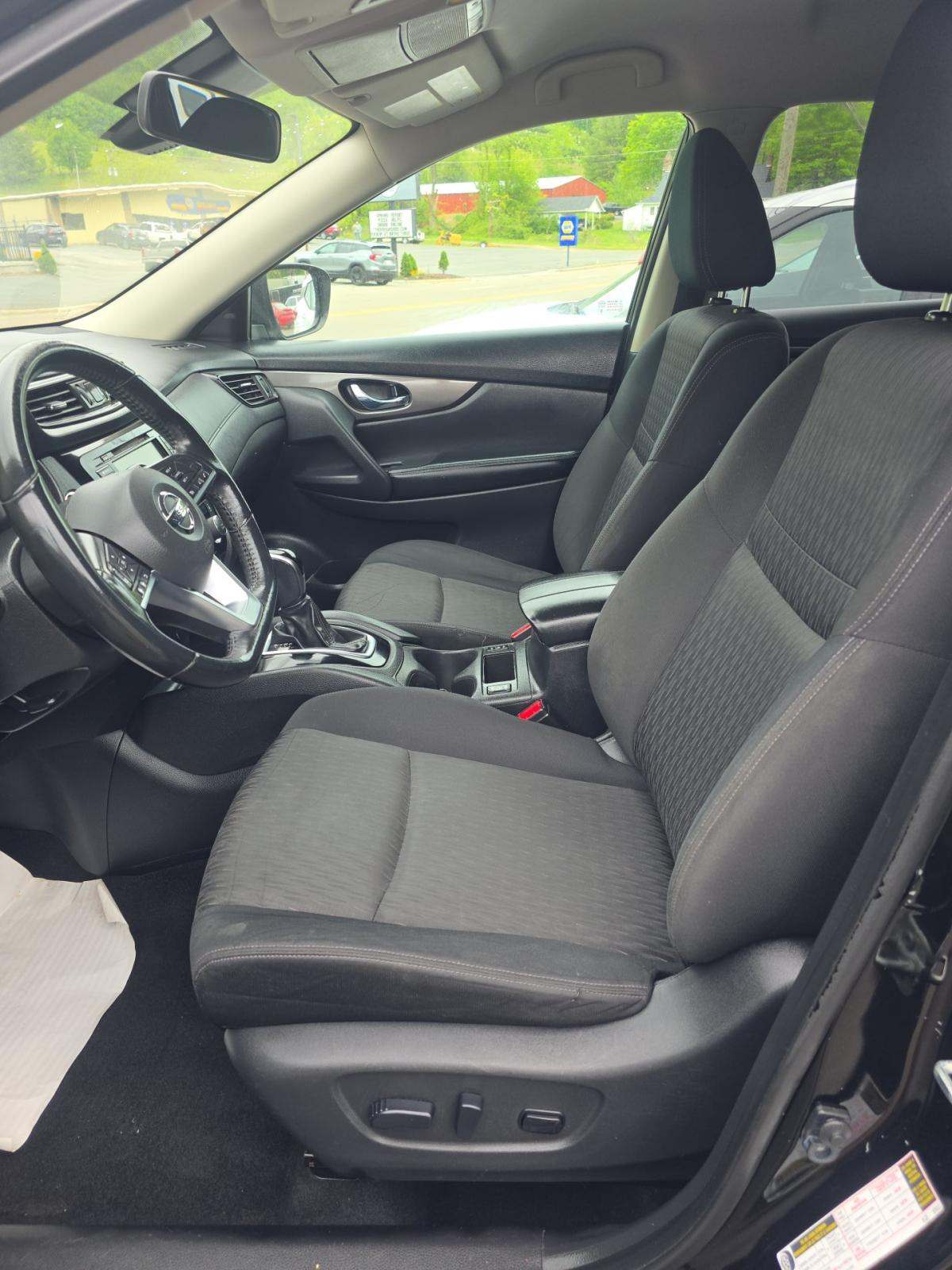 NISSAN ROGUE - 6