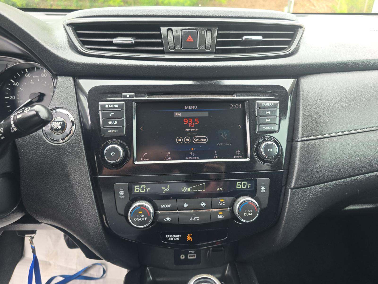 NISSAN ROGUE - 10