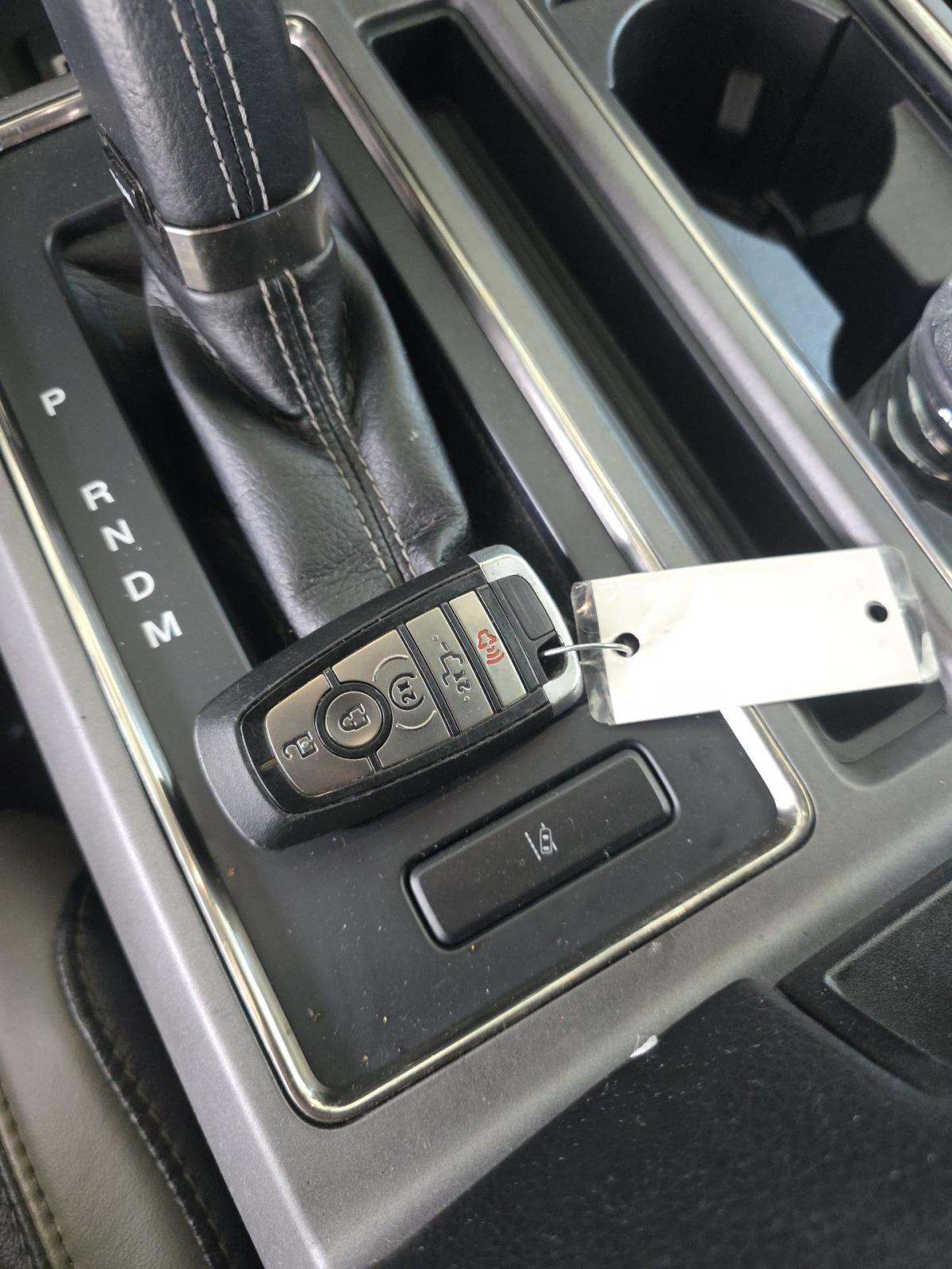 FORD F-150 - 8