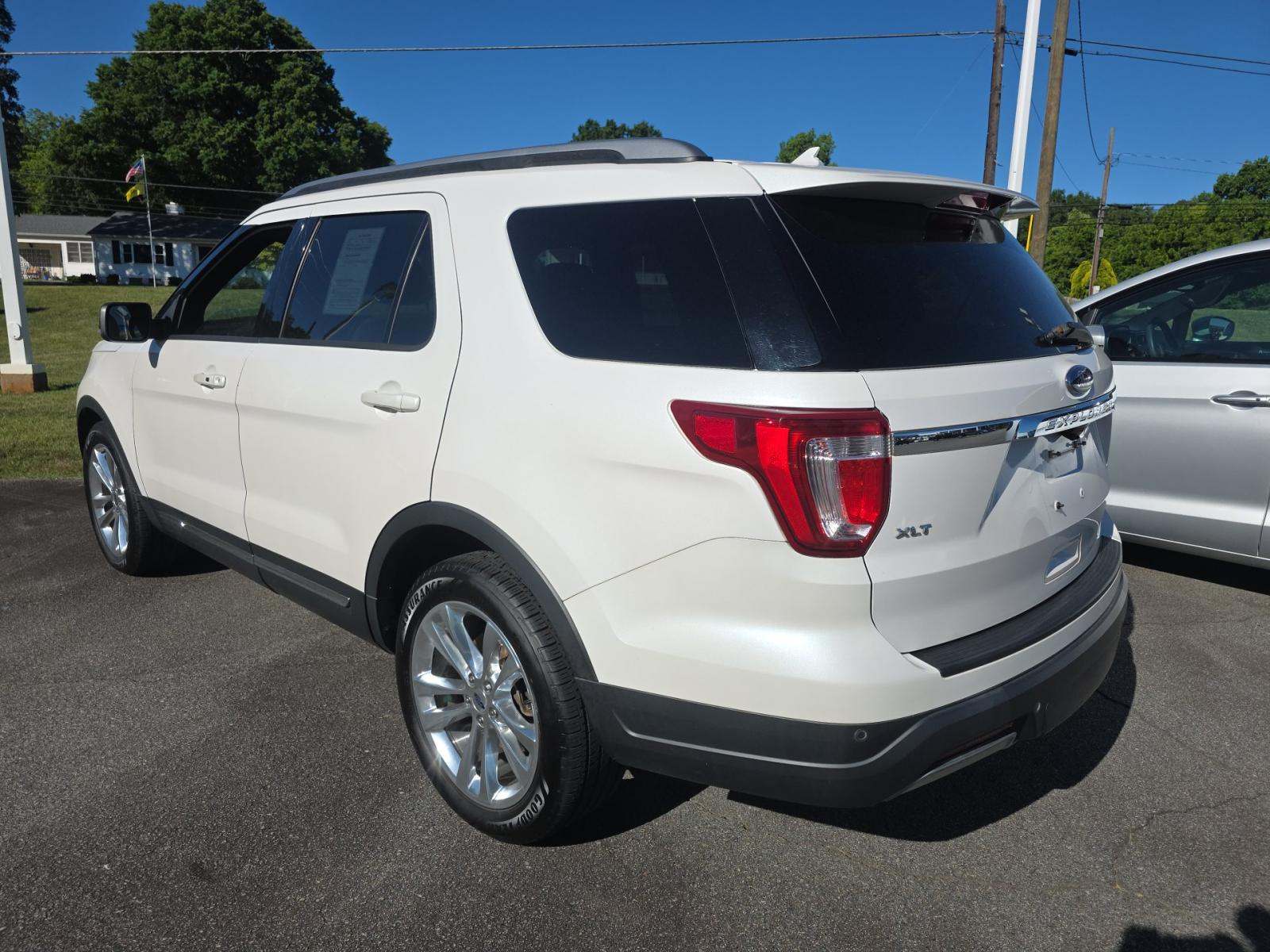 FORD EXPLORER - 2