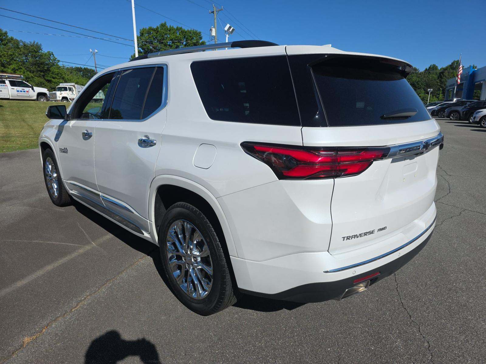 CHEVROLET TRAVERSE - 2